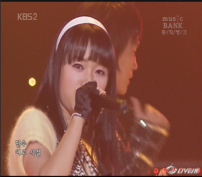 ���,�Ұ���.KBS.Music Bank.061119 (4).jpg