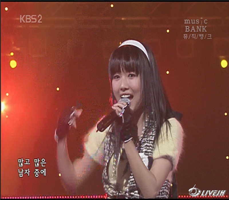 ���,�Ұ���.KBS.Music Bank.061119 (13).jpg