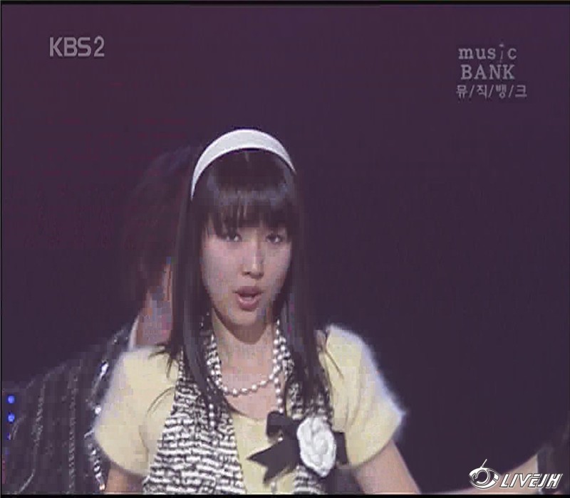 ���,�Ұ���.KBS.Music Bank.061119 (17).jpg