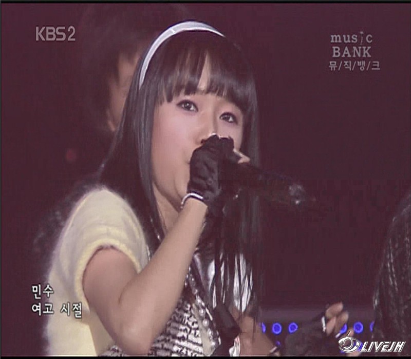 ���,�Ұ���.KBS.Music Bank.061119 (22).jpg