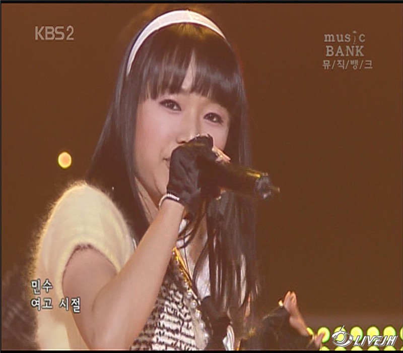���,�Ұ���.KBS.Music Bank.061119 (26).jpg