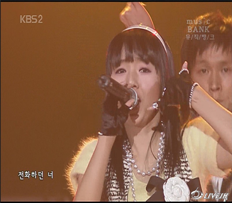 ���,�Ұ���.KBS.Music Bank.061119 (36).jpg