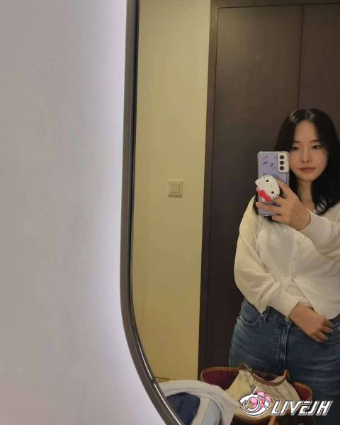 134321d4chh8b1nusagggh.jpg