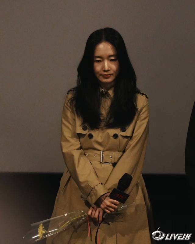 161151mufuj4pl8fx30l4c.jpg