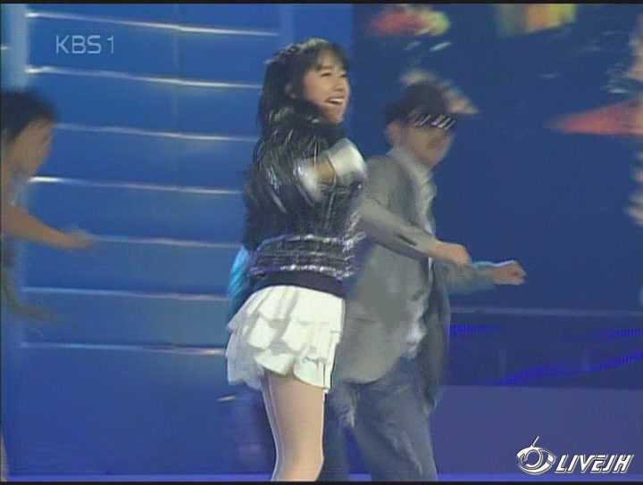 [livejh.com]������-���㣬�Ұ���(2006.10.28 ������ͨ�Ļ�����)[(001960)09-52-44].JPG