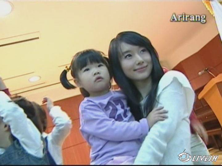 CF 2004��9��25�������Ͳμ����͵��ԵĻ[(001525)13-22-23].JPG