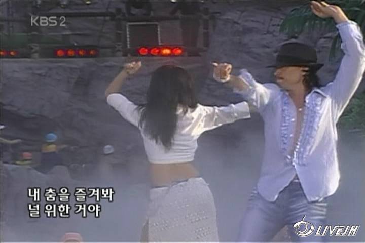 ����ѧ-KBS2  Music Bank(2004.07.30).mpg0202.jpg
