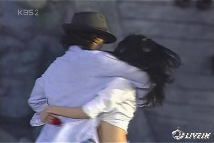 ����ѧ-KBS2  Music Bank(2004.07.30).mpg0532.jpg