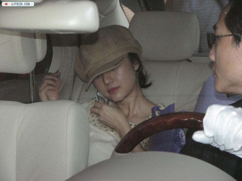 ���۳��е�����